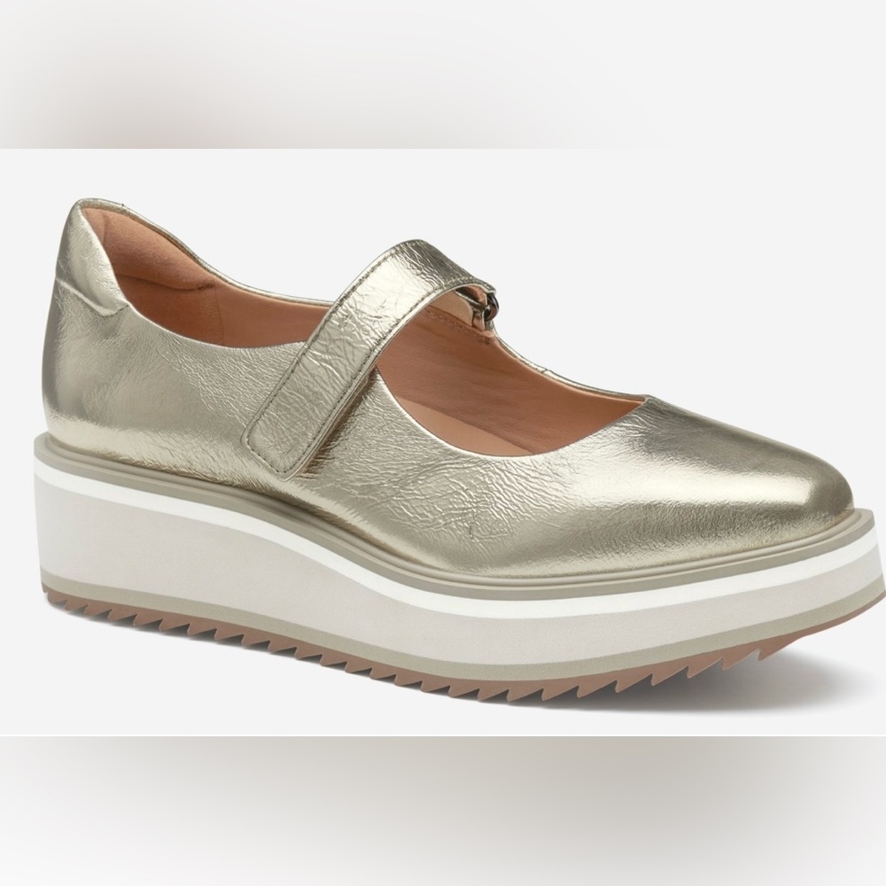 Johnston and Murphy Gold Platform Mary Jane Shoes. LIKE NEW